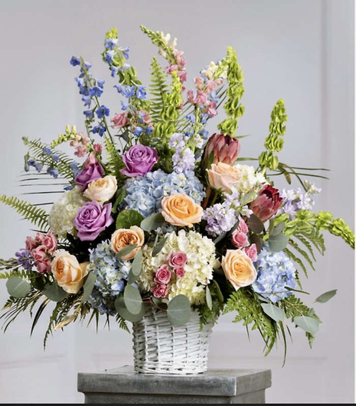 Soft Emotions Basket